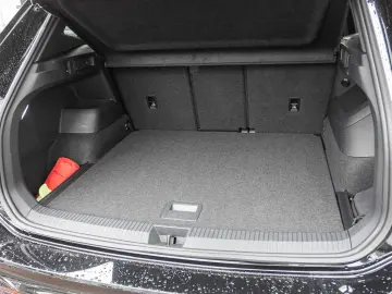 VW Tiguan 2.0 TSI DSG R-Line  Navi  Panoramadach  H