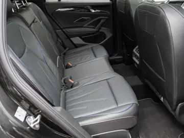 VW Tiguan 2.0 TSI DSG R-Line  Navi  Panoramadach  H