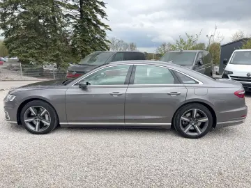 AUDI A8 60 eTFSI TV Pano Matrix 360 ACC Leder HUD