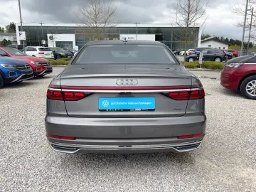AUDI A8 60 eTFSI TV Pano Matrix 360 ACC Leder HUD