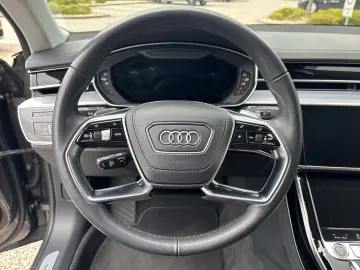 AUDI A8 60 eTFSI TV Pano Matrix 360 ACC Leder HUD