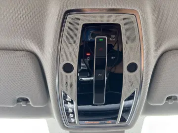 AUDI A8 60 eTFSI TV Pano Matrix 360 ACC Leder HUD