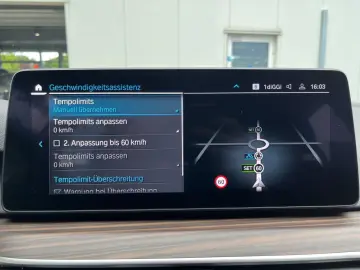 BMW 530e Limousine LC Prof. Head-Up ACC ParkAss 4x K