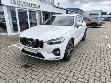 VOLVO XC60 T6 Plus Bright AWD Luftfahrwerk Pano AHK