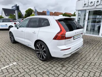 VOLVO XC60 T6 Plus Bright AWD Luftfahrwerk Pano AHK