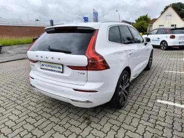 VOLVO XC60 T6 Plus Bright AWD Luftfahrwerk Pano AHK