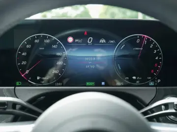 MERCEDES-BENZ E 300 de 4M AMG Line Advanced PanD Dis…