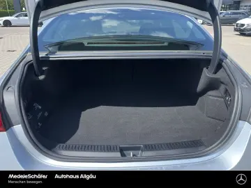 MERCEDES-BENZ E 300 de 4M Avantgarde 19  Fahr-Assi L…