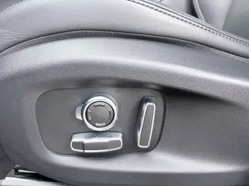 JAGUAR F-Pace R-Dynamic SE AWD PANO STANDH. MEMORY