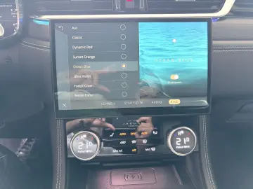 JAGUAR F-Pace R-Dynamic SE AWD PANO STANDH. MEMORY