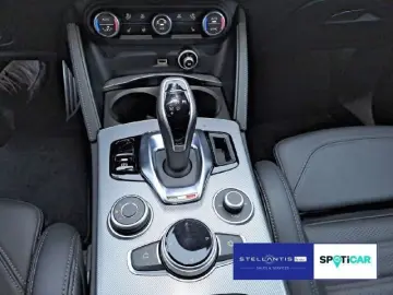 ALFA ROMEO Stelvio 2.0 Turbo 16V Veloce Q 4