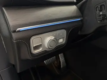 MERCEDES-BENZ GLE 450 4M AMG  Multibeam NAVI DISTRON…