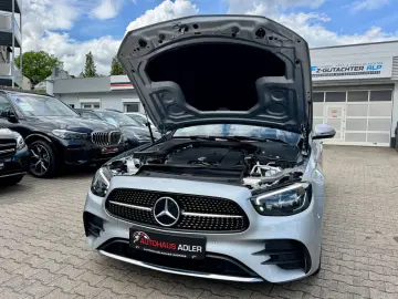 MERCEDES-BENZ E 200 Lim. AMG-LINE KAM DIST LED SD WI…