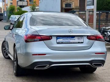 MERCEDES-BENZ E 200 Lim. AMG-LINE KAM DIST LED SD WI…