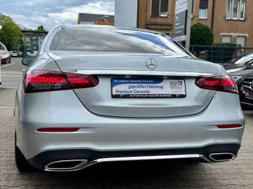 MERCEDES-BENZ E 200 Lim. AMG-LINE KAM DIST LED SD WI…