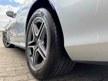 MERCEDES-BENZ E 200 Lim. AMG-LINE KAM DIST LED SD WI…