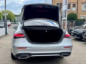MERCEDES-BENZ E 200 Lim. AMG-LINE KAM DIST LED SD WI…