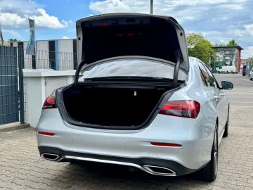MERCEDES-BENZ E 200 Lim. AMG-LINE KAM DIST LED SD WI…