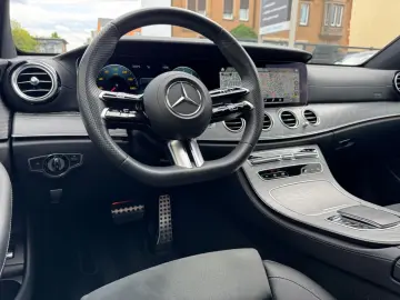 MERCEDES-BENZ E 200 Lim. AMG-LINE KAM DIST LED SD WI…
