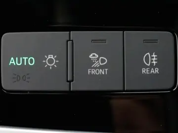 AUDI A6 Limousine 45 TFSI quattro S line AHK Stdhz