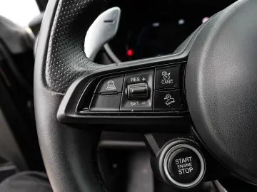 ALFA ROMEO Stelvio Veloce Q4 AHK-el. klappb. El. Fondsitzve