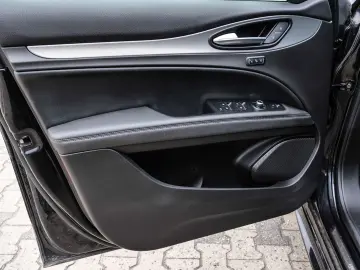 ALFA ROMEO Stelvio Veloce Q4 AHK-el. klappb. El. Fondsitzve