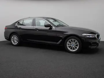 BMW 520e Kamera DAB Sport Klima-4Zonen Alarm ParkAss