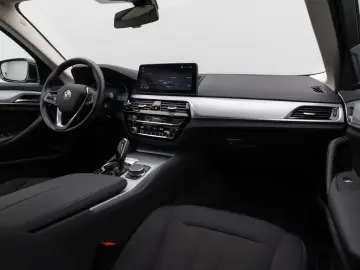 BMW 520e Kamera DAB Sport Klima-4Zonen Alarm ParkAss