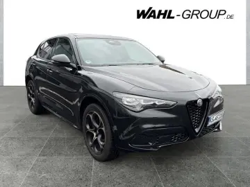 ALFA ROMEO Stelvio Intensa Q4  PANO ACC KEYLESS  DAB LED