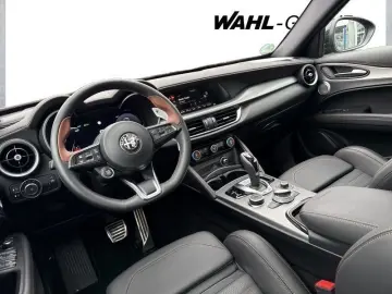 ALFA ROMEO Stelvio Intensa Q4  PANO ACC KEYLESS  DAB LED