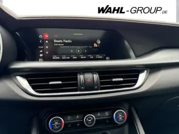 ALFA ROMEO Stelvio Intensa Q4  PANO ACC KEYLESS  DAB LED