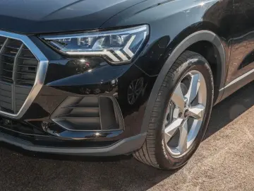 AUDI Q3 45 TFSI quattro INTERIEUR-S-LINE MATRIX NAVI