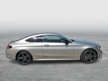 MERCEDES-BENZ C Coupe 220d AMG-Line Multibeam Distro…