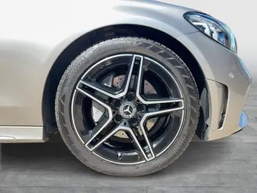 MERCEDES-BENZ C Coupe 220d AMG-Line Multibeam Distro…
