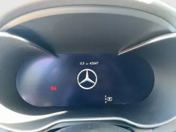 MERCEDES-BENZ C Coupe 220d AMG-Line Multibeam Distro…
