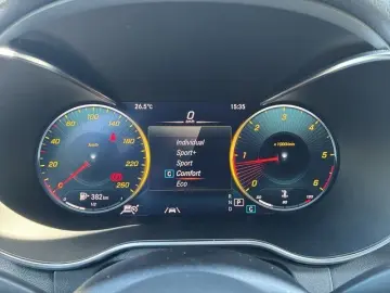MERCEDES-BENZ C Coupe 220d AMG-Line Multibeam Distro…