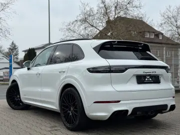 PORSCHE Cayenne GTS PANO BOSE LHZ MEMORY PORSCHEGARANTIE