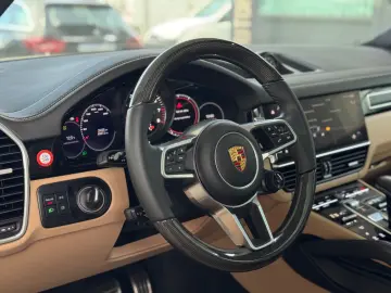 PORSCHE Cayenne GTS PANO BOSE LHZ MEMORY PORSCHEGARANTIE