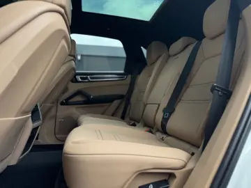 PORSCHE Cayenne GTS PANO BOSE LHZ MEMORY PORSCHEGARANTIE