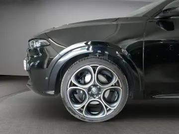 ALFA ROMEO Tonale Intensa PHEV Allrad Tieferlegung Spurverb