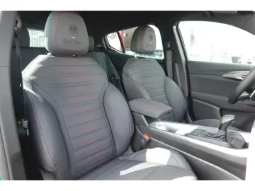 ALFA ROMEO Tonale Veloce Plug-In-Hybrid AWD 1.3 EU6e MY24 T