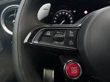 ALFA ROMEO Stelvio Quadrifoglio Evoluzione AKRAPOVIC 21