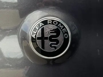 ALFA ROMEO Stelvio Quadrifoglio Evoluzione AKRAPOVIC 21