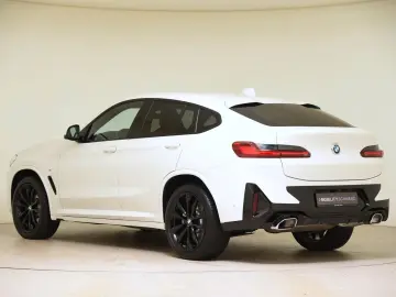 BMW X4 xDrive30d M Sport HUD HiFi LED DriveAss Alarm