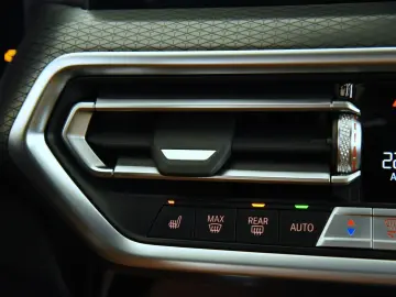 BMW X4 xDrive30d M Sport HUD HiFi LED DriveAss Alarm
