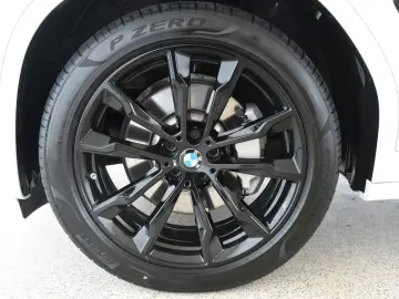 BMW X4 xDrive30d M Sport HUD HiFi LED DriveAss Alarm