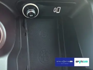 ALFA ROMEO Tonale Veloce Q4 Hybrid 280 Automatik  Navi SHZ