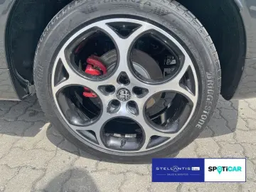 ALFA ROMEO Tonale Veloce Plug-In-Hybrid AWD