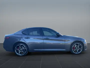 ALFA ROMEO Giulia 2.0 Turbo 16V Veloce Q4 Navi KomfortPack
