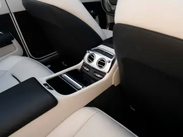 ROLLS ROYCE Dawn 6.6 V12